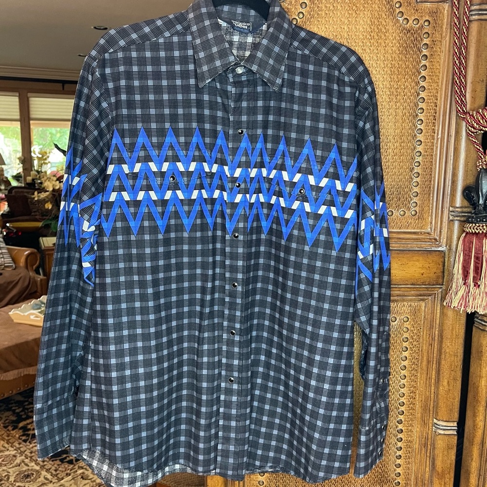 Vintage Brooks and Dunn Western Shirt .Size 16.5-36